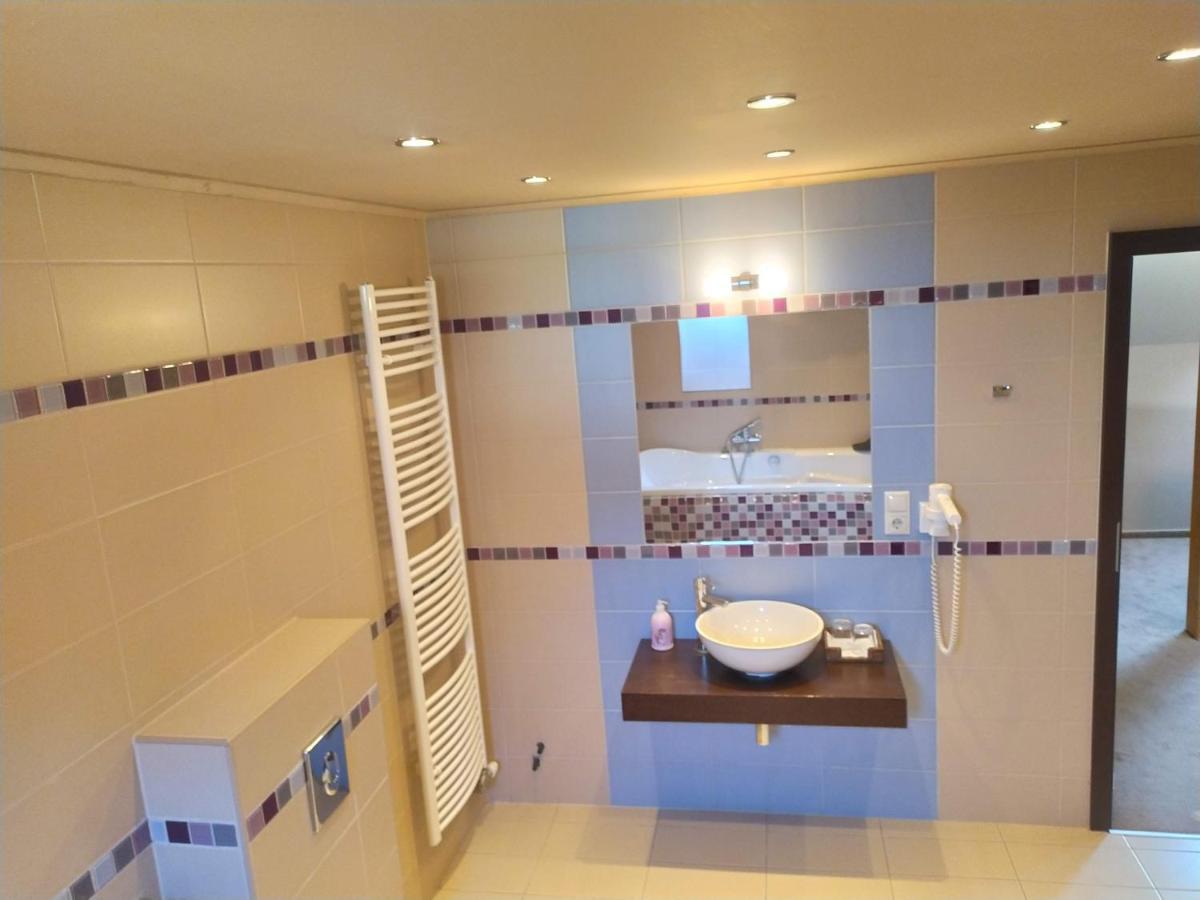 Zala Aranya Panzio Hotel Zalakaros Buitenkant foto