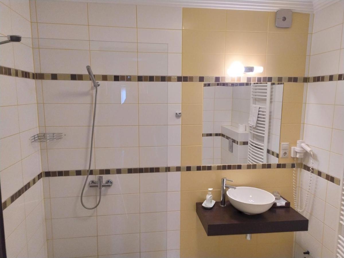 Zala Aranya Panzio Hotel Zalakaros Buitenkant foto